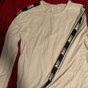 Long sleeve AE shirt